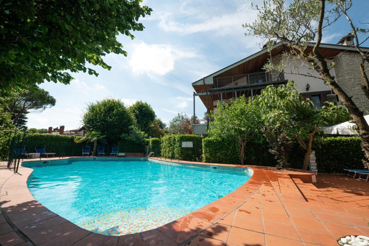 B&B Family First Капріате-Сан-Джервазіо Екстер'єр фото