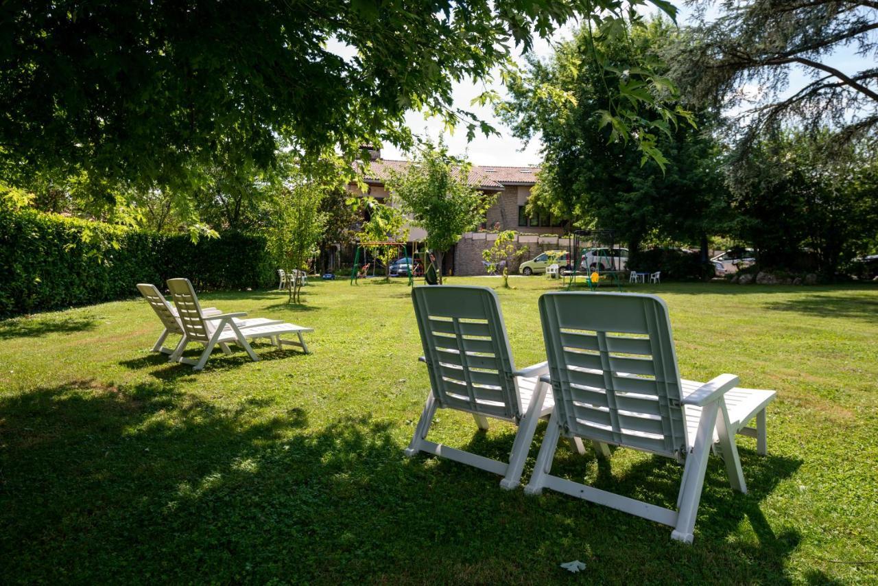 B&B Family First Капріате-Сан-Джервазіо Екстер'єр фото