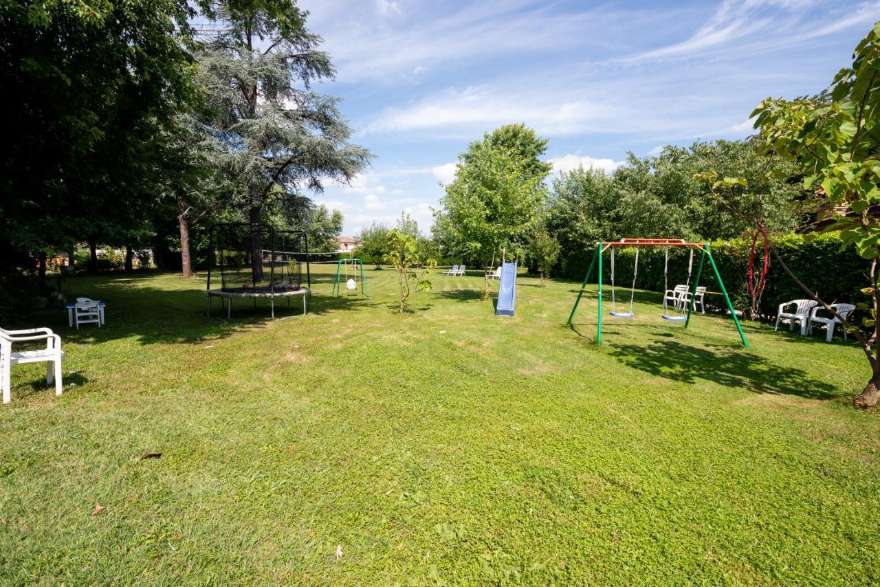 B&B Family First Капріате-Сан-Джервазіо Екстер'єр фото