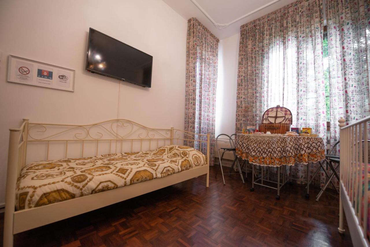 B&B Family First Капріате-Сан-Джервазіо Екстер'єр фото