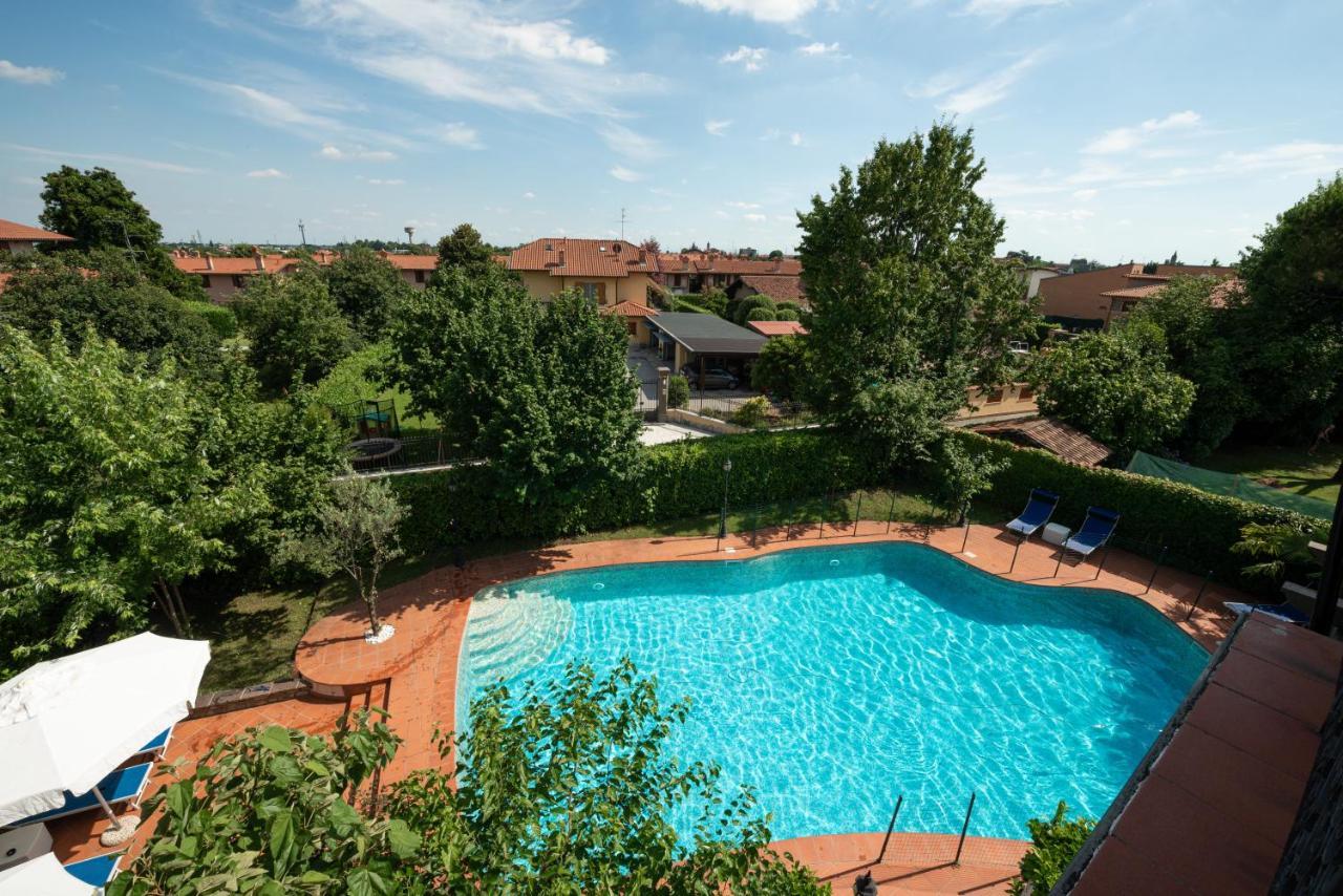 B&B Family First Капріате-Сан-Джервазіо Екстер'єр фото