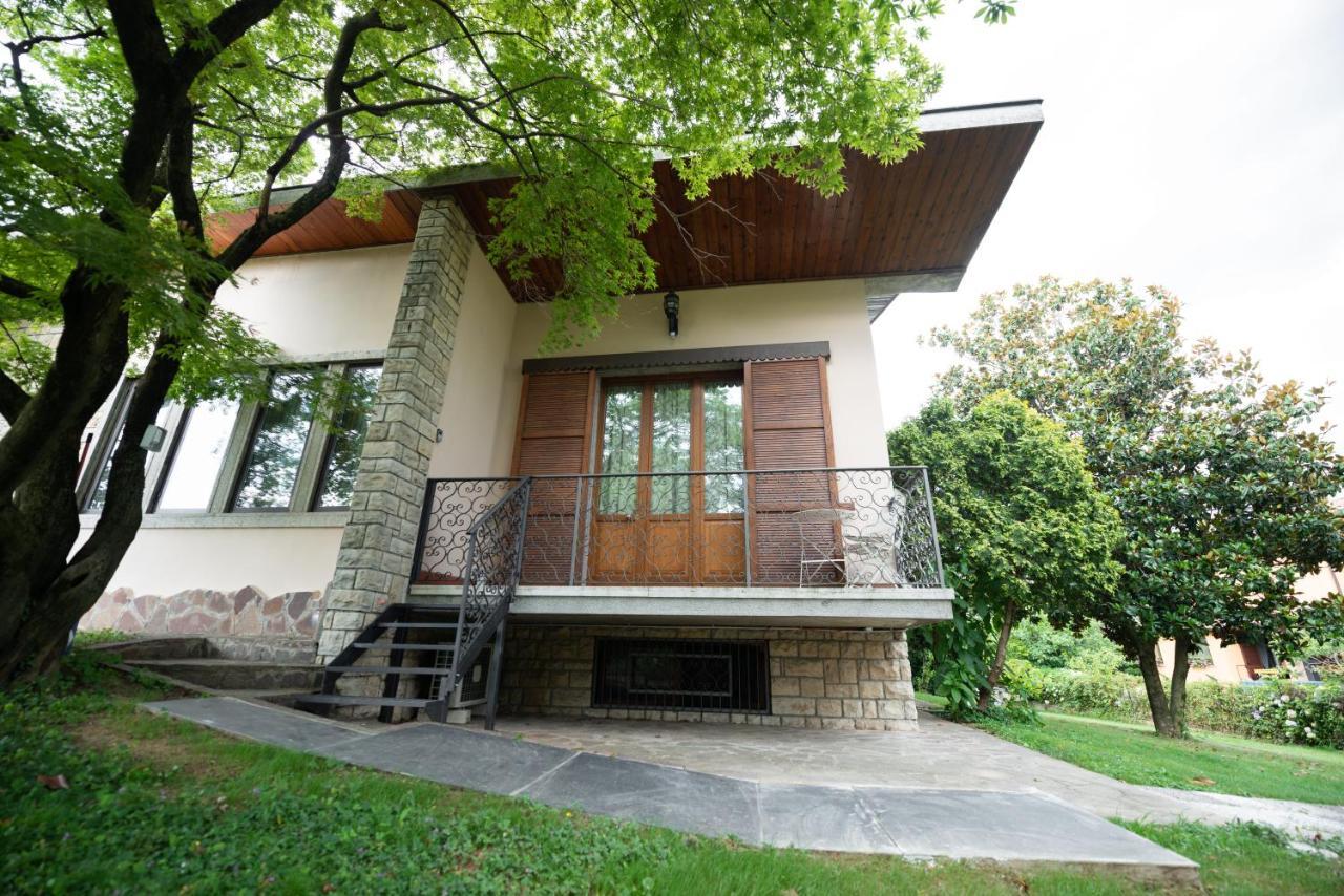 B&B Family First Капріате-Сан-Джервазіо Екстер'єр фото