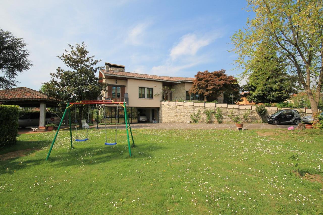 B&B Family First Капріате-Сан-Джервазіо Екстер'єр фото